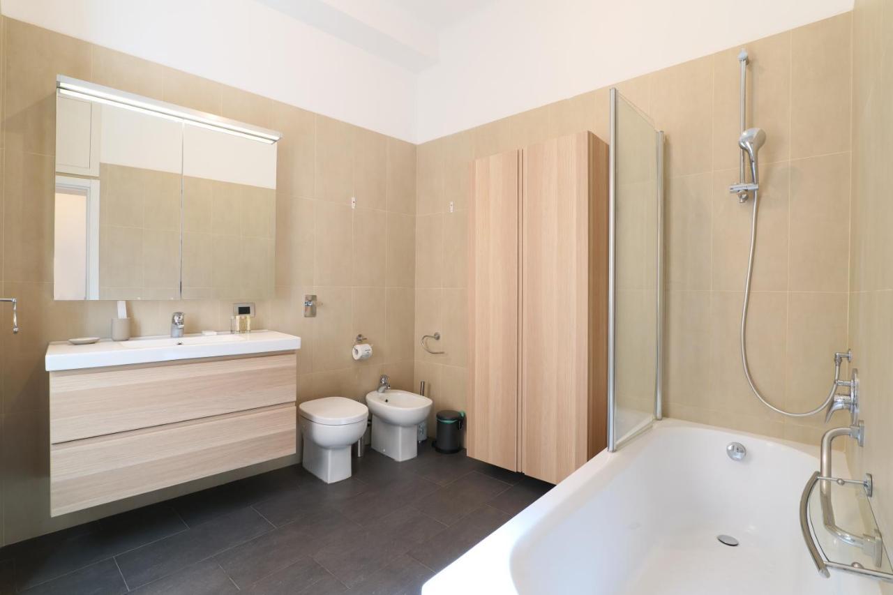 Sweett - Fontana Apartment Милано Екстериор снимка