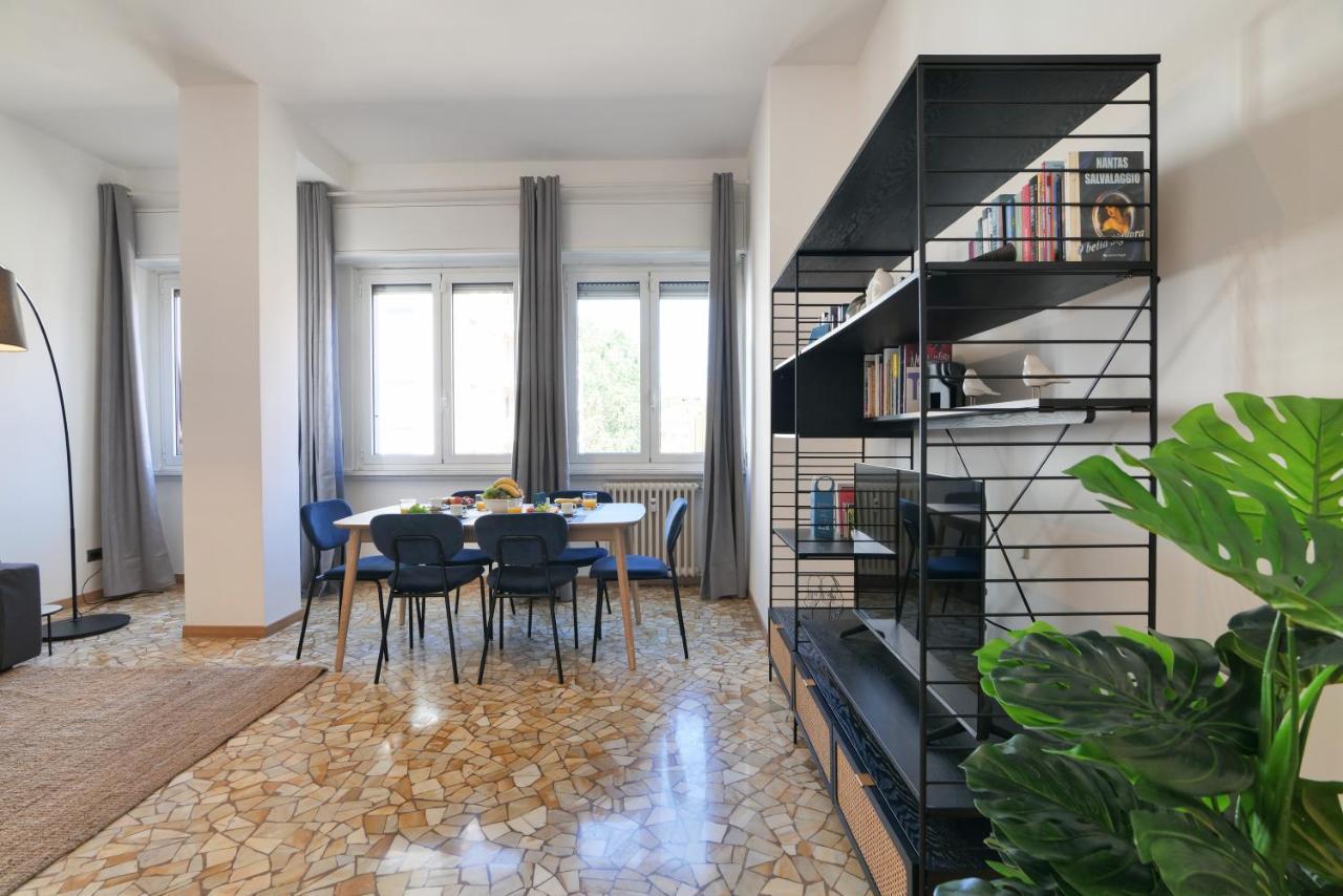 Sweett - Fontana Apartment Милано Екстериор снимка
